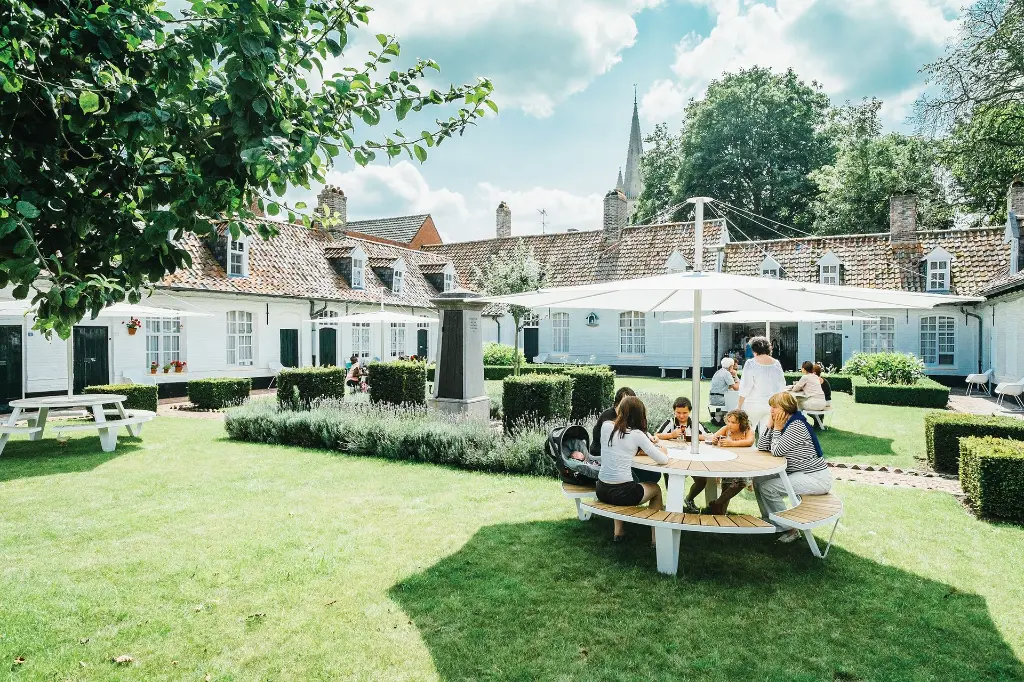 Extremis_Inumbra_'t Weeuwhof-4.webp